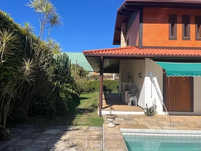 Linda residencia no bairro Carangola de 4 quartos