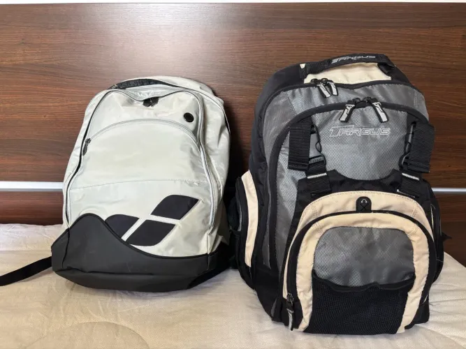 Mochilas ARENA e TARGUS