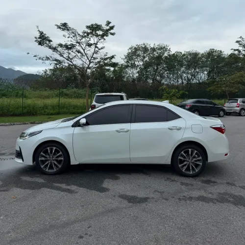 Toyota Corolla Altis 2.0 Flex 16V Aut. 2018