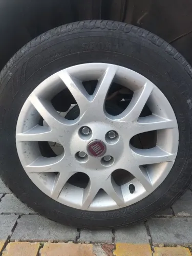 Rodas aro 15 - Fiat Punto