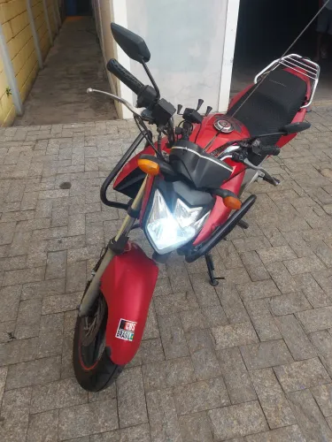Yamaha Fazer 250 (2011) - Mecânica ZERADA / Detalhes Estéticos