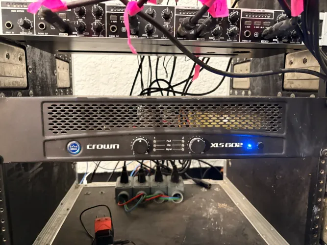 Crown XLS 602