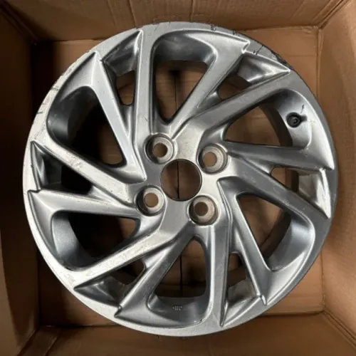 Roda aro 15 Toyota Yaris original 