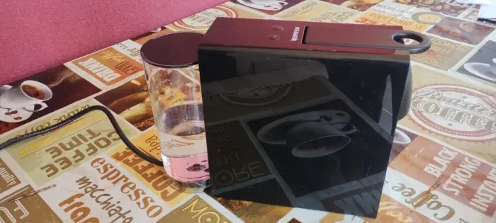 Máquina de Café Nespresso "Preta"