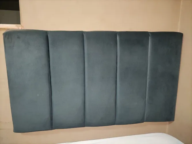 Cabeceira almofada de Suede verde musgo