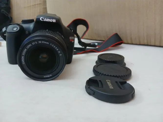 Câmera Canon E05 Rebel T3