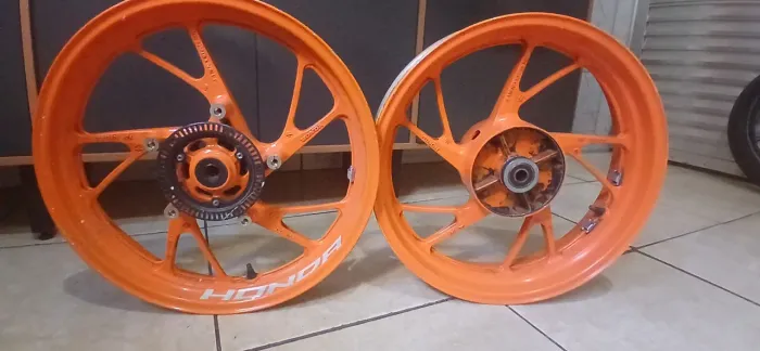 Par de rodas originais cb Twister 