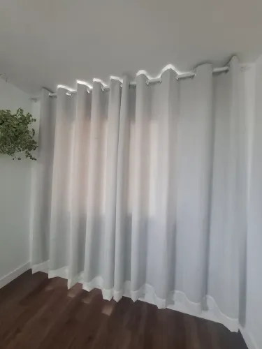 Linda cortina Linho Voil com blackout 4m x 2,40 cor marfim