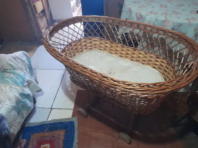 Vendo carrinho vime em bom estado