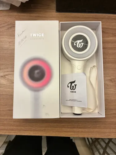 Lightstick Twice