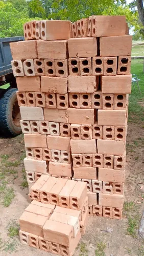VENDO Tijolo Dois Furos Maromba