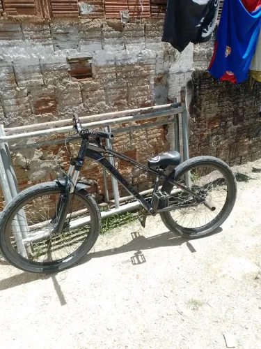 Bicicleta pronta e perfeita para "grau de rua, dirt e urban