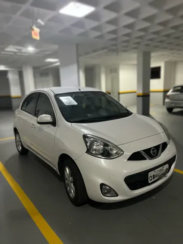 Nissan March SV 1.0 12V Flex 5P 2016