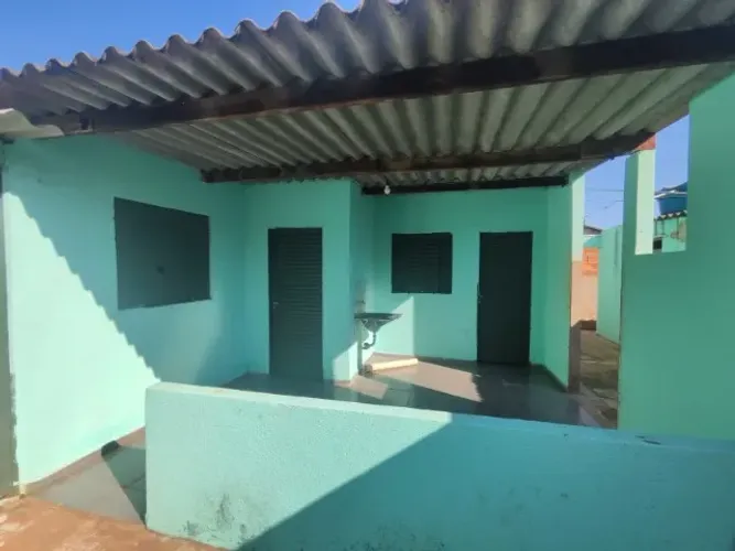 Casa na Vila Nogueira, sala, quarto, cozinha, banheiro e varanda.