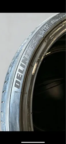 VENDO PNEUS DELINTE 225/35 20