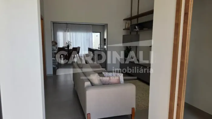 Charmosa casa a venda no Residencial Terra dos Buritis!