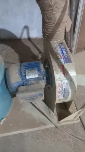 Vendo Esquadrejadeira Verry Ômega + Coletor de pó Possamai