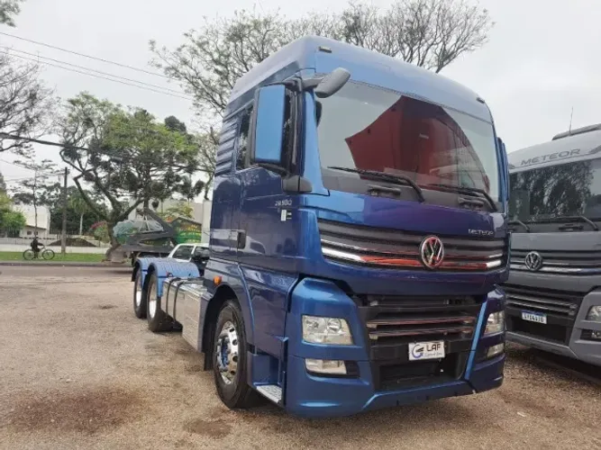 Vw 29.530 Meteor 6x4 traçado automático