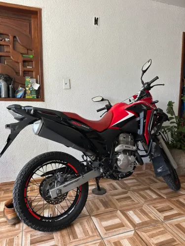 Vendo veículo extra 