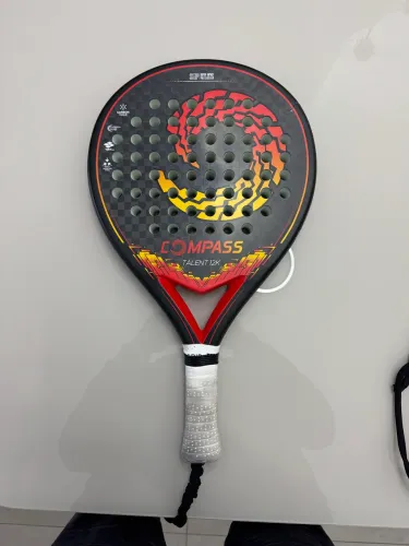 RAQUETE DE PADEL COMPASS TALENT 12K - USADA