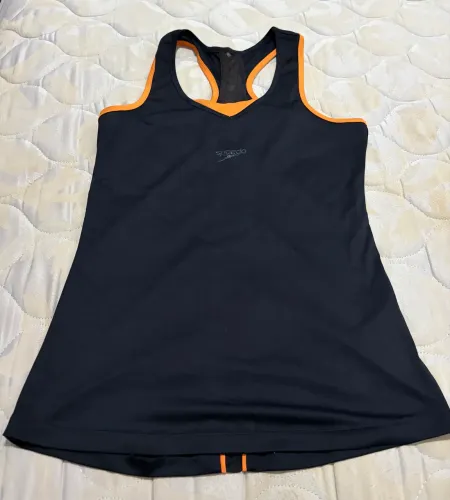 Blusa de academia - Tamanho P 