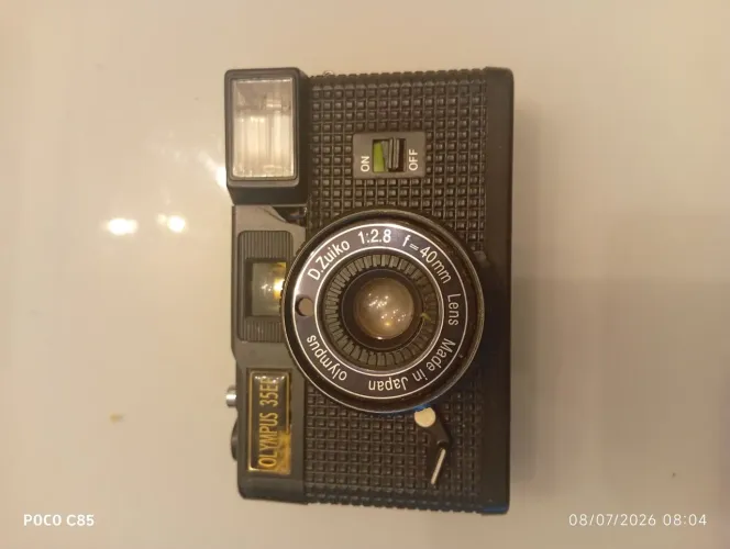 Olympus 35 EF