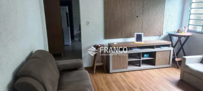 Casa com 8 dormitórios à venda, 270 m² - Terra Nova - Taubaté/SP
