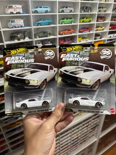 Hot Wheels Premium Fast & Furious 1969 Ford Mustang Boss 302