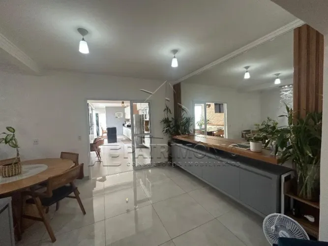 CASA EM CONDOMINIO, 3 Dormitório(s) DI PARMA - RESIDENCIAL