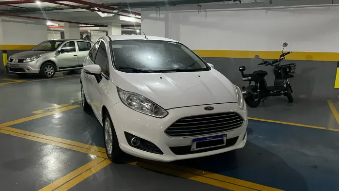 Ford Fiesta 1.6 16V Flex Mec. 5P 2015