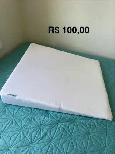 Vendo Travesseiro/Almofada Antirrefluxo