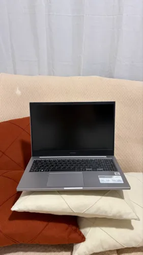 Notebook Samsung i3 10th muito novo