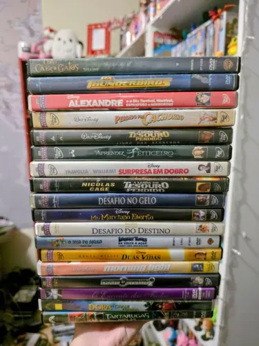 Lote DVD Filmes Infantis e Comédia