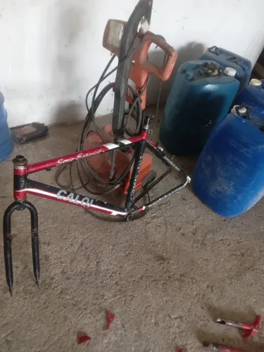 Quadro de bicicleta aro 26 de alumínio 