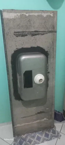 Vende-se uma pia de granito, verde Ubatuba 1,59×62cm valor 950 reais *