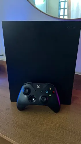 Xbox one X 1 TB
