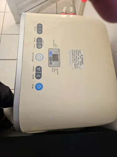 Ar condicionado de chão automático gela super Bem