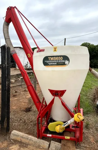 Misturador e Tratador de Sementes 650 litros