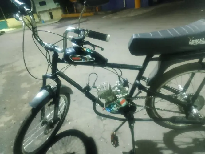 ? BICICLETA MOTORIZADA 80CC - MUITO NOVA ?