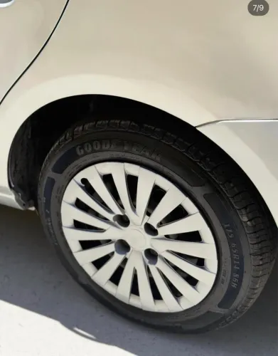 Volkswagen Voyage Trend 1.6 MI Total Flex 8V 4P 2013