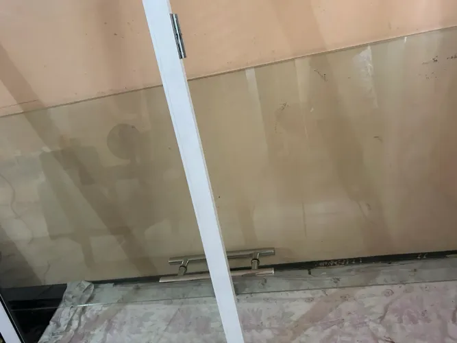 Vendo porta de vidro
