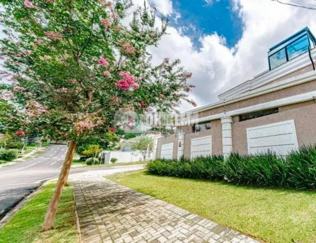 Casa Sobrado em Bom Retiro - Curitiba