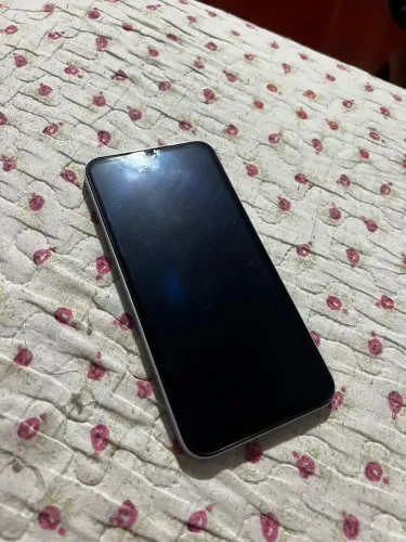Vendo galáxy a15 5g 128gb em ótimo estado acompanha caixa, capinha e carregador.