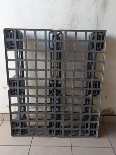 PALLET PLÁSTICO - VAZADO PESADO REFORÇADO