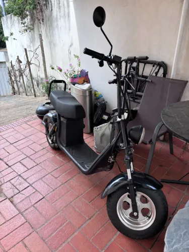 Scooter Elétrica Watts W4 2500W 707 km Bateria Removível