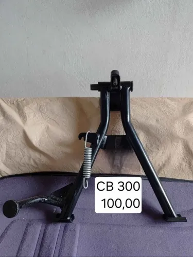 Cavalete central da CB 300