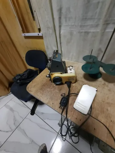 maquina de costura overlok