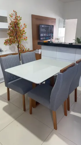 Mesa 4 cadeiras