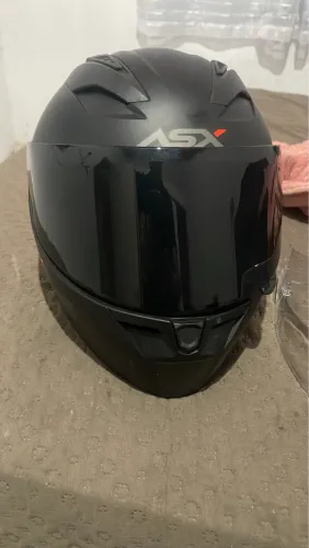 Vende- se capacete Asx