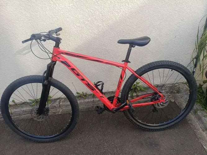 Bike vermelha Aro 29